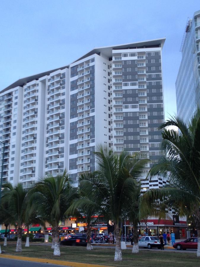 Malecon Rentals カンクン エクステリア 写真
